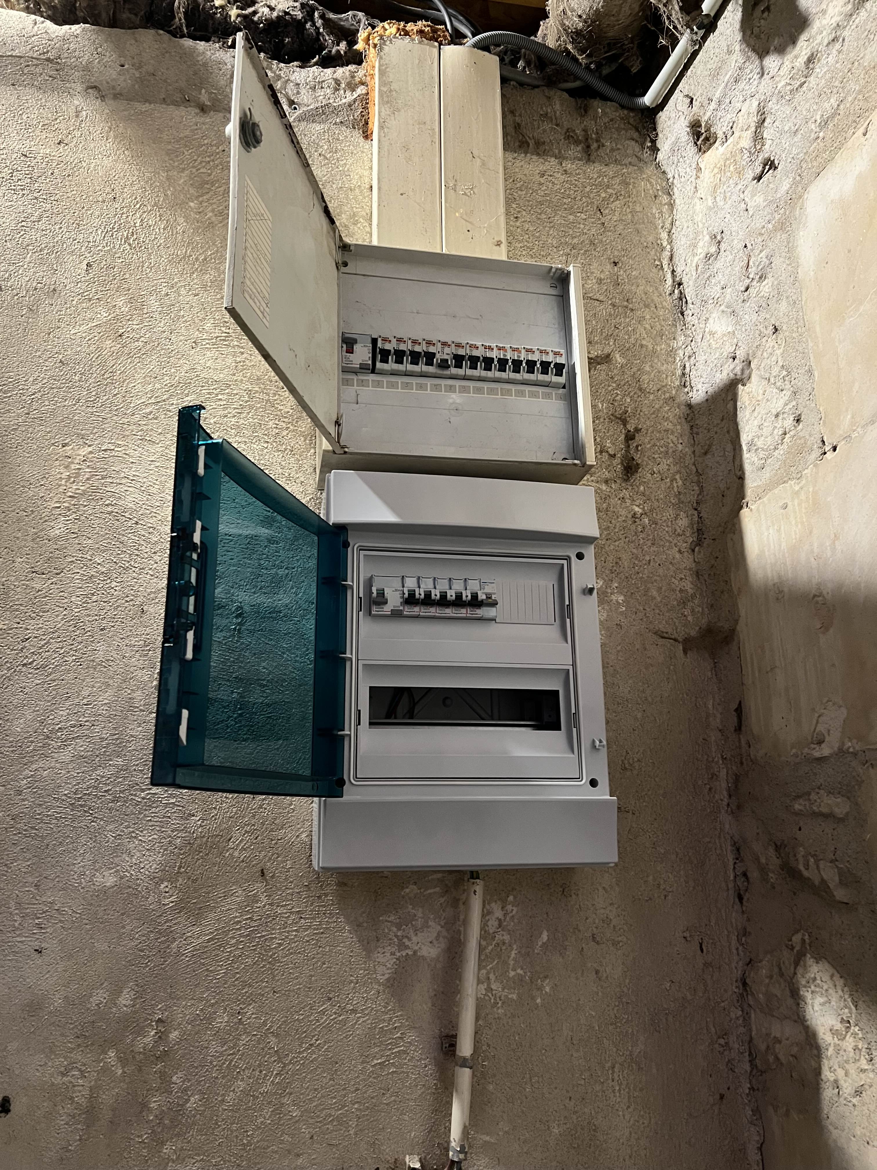 Mise aux normes tableau divisionnaire dépendance Cognac - Artisan électricien